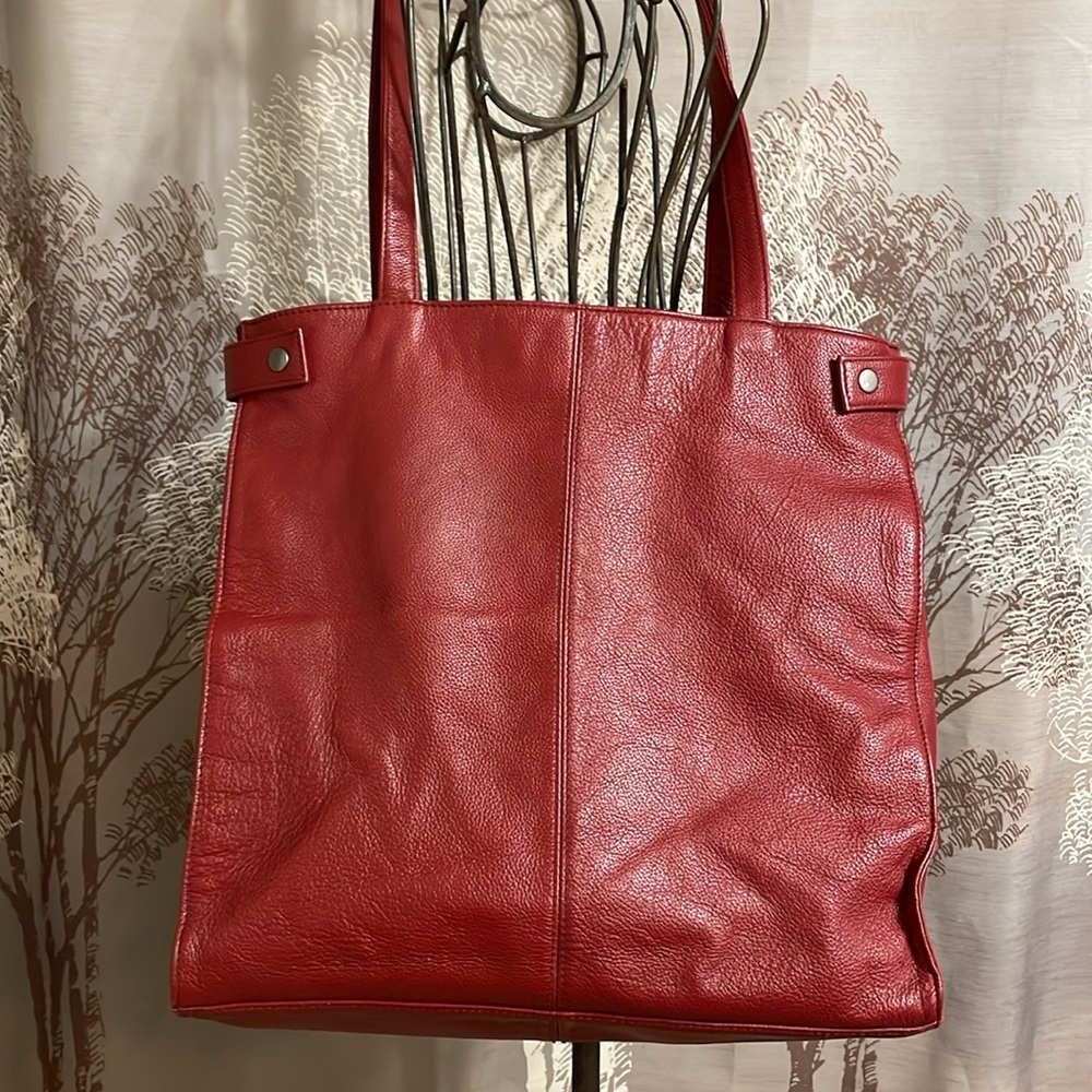 Ellington Large Cranberry Red Leather Tote Bag Four Sections EUC - Picture 3 of 10